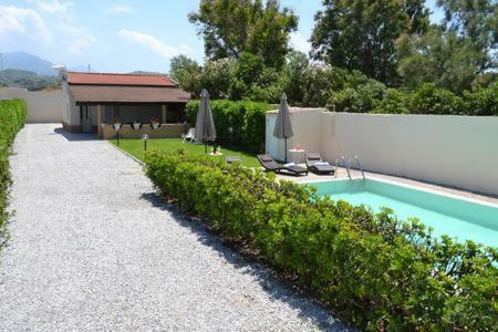 Villa Graziosa Con Piscina Privata