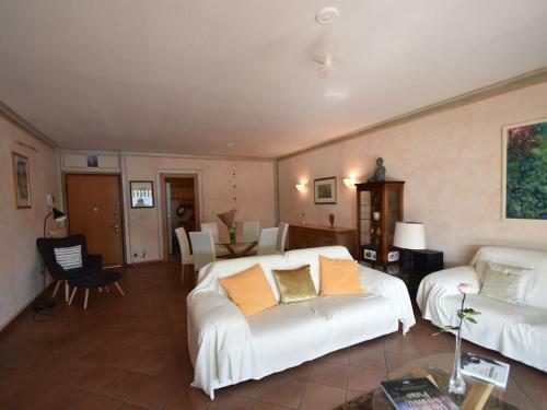Scenic Apartment In Verbania Overlooking The Waters