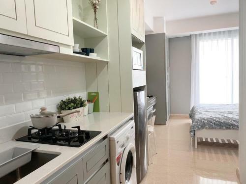 Cozy Stay @ Gold Coast Pik Sea View Apartment