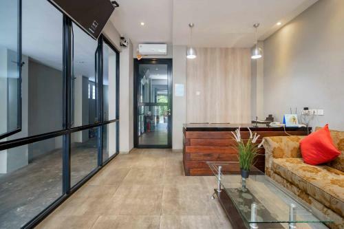 Hostal Reddoorz Plus Near Radio Dalam 3