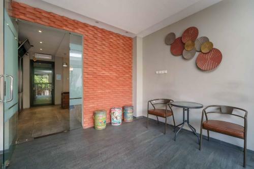 Hostal Reddoorz Plus Near Radio Dalam 3