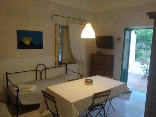 Casa Rosa E Casa Stella - Panarea Centro