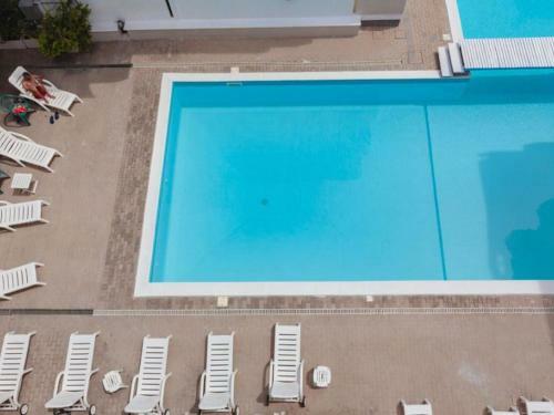 Alluring Apartment In Alba Adriatica Near Sea