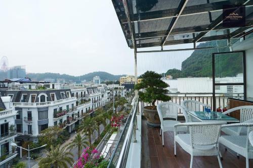 Villa Luxury Homestay Saphire Halong