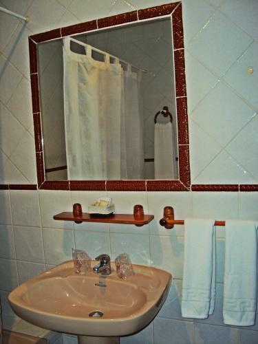 Hostal Alojamiento Tur�stico La Tinaja