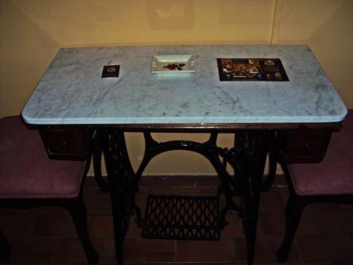Hostal Alojamiento Tur�stico La Tinaja