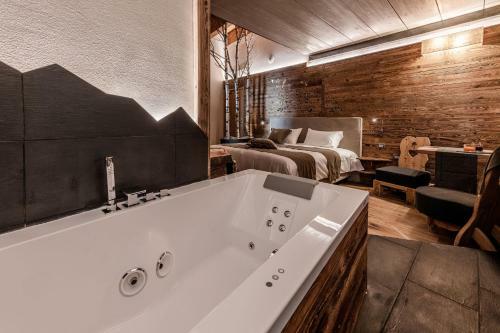 Hotel Capanna Presena