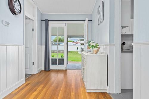 Historic Holiday Home / Cessnock