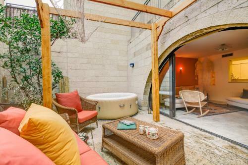 Apartamento Feelhome - David Citadel Village With Jacuzzi