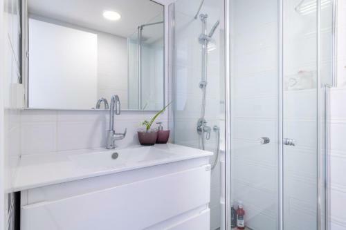 Luxury Three-bedroom/terrace Over Old City View