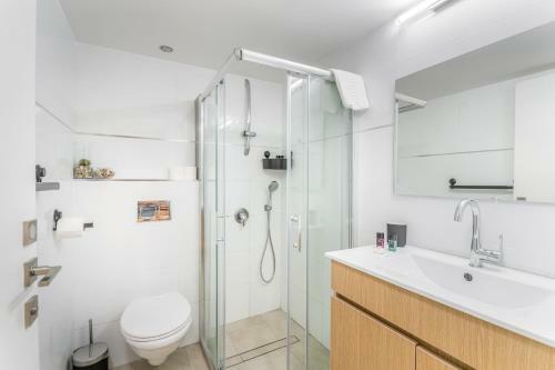Apartamento Sea U Mahne Yehuda - Modern 1 Bdr With Balcony