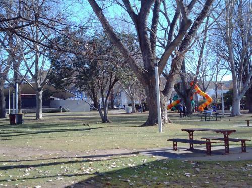 Hotel Imotel Cooma (in Town)