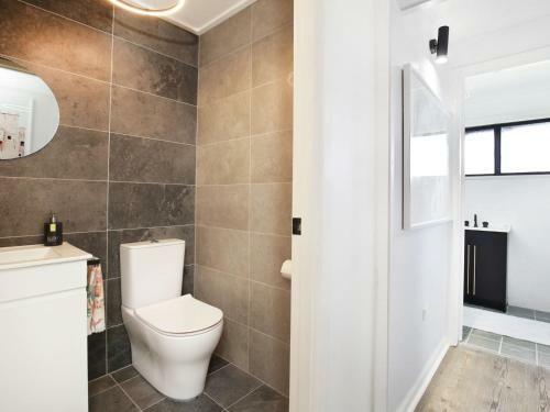 Palmera - Pet Friendly - Directly Opposite The Beach
