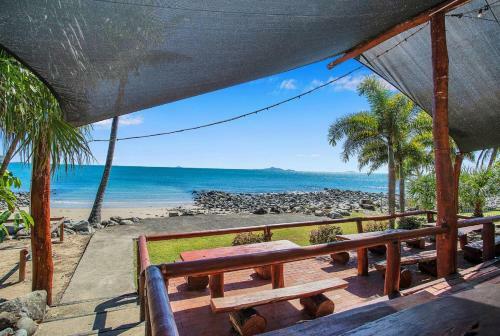 Apartamento Dolphin Heads Absolute Beachfront - Whitsunday Getaway!