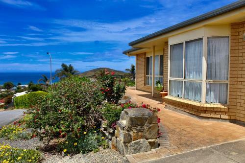 Encounter Bay Villa Marie + Pet-friendly