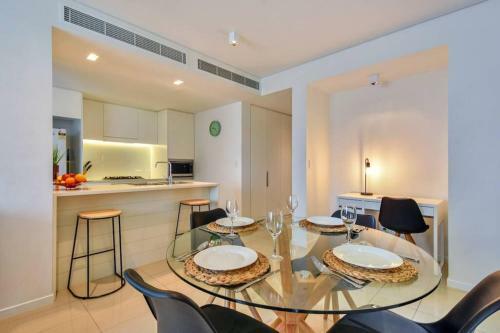Darwin Waterfront Luxury Apartment