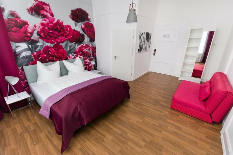 Hostal Garni Hotel Reverey