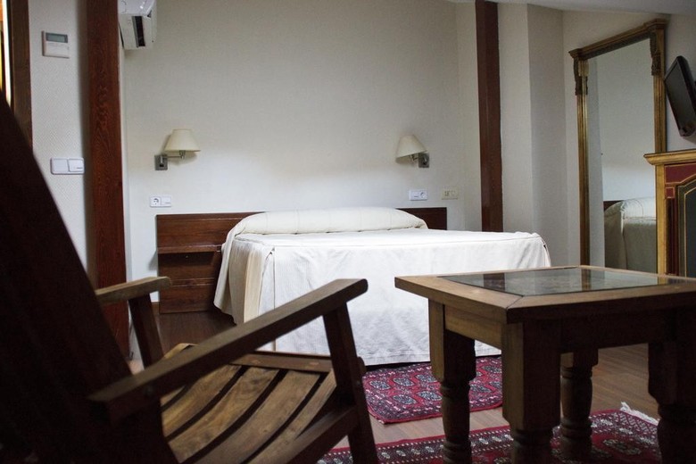 Hotel Microtel Placentinos