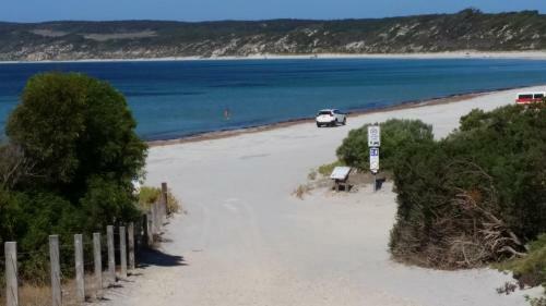 Tu Emuz Stone Beachfront Villa, Emu Bay, Kangaroo Is