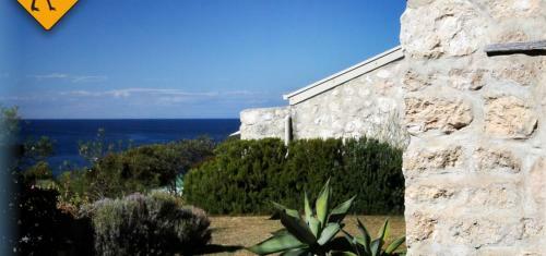Tu Emuz Stone Beachfront Villa, Emu Bay, Kangaroo Is