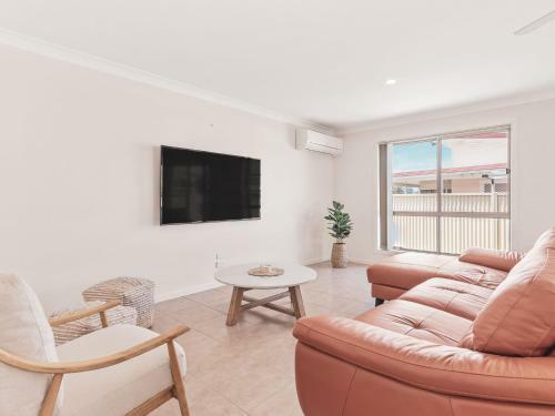 2 21 Cashmore Lane