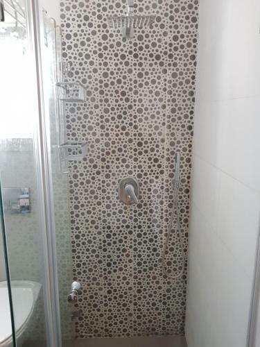 Hayarkon Street Apartment