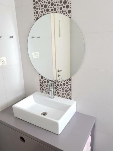 Hayarkon Street Apartment