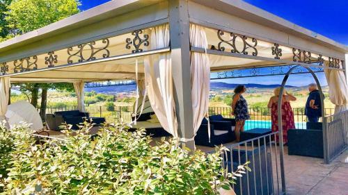 Spoleto By The Pool : Whole Villa - Sleeps 24