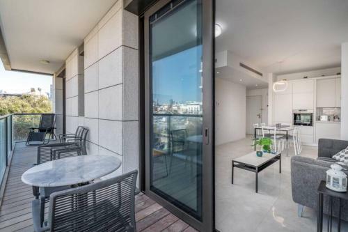 Apartamento Kerem Hateimanim Area-3 Br With Balcony