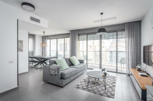 Apartamento Bograshov Area - Amazing 3 Bdr W Balcony