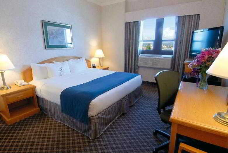Best Western Plus Carlton Plaza Hotel