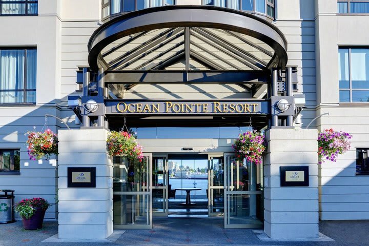 Hotel Delta Victoria Ocean Pointe