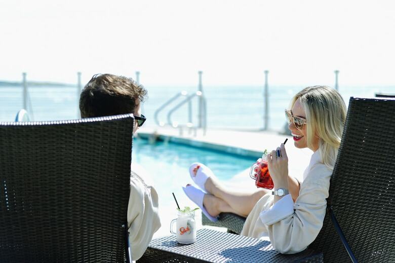 Oak Bay Beach Hotel - Sea View