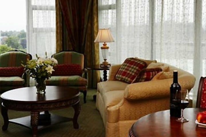 Hotel Victoria Marriott Inner Harbour