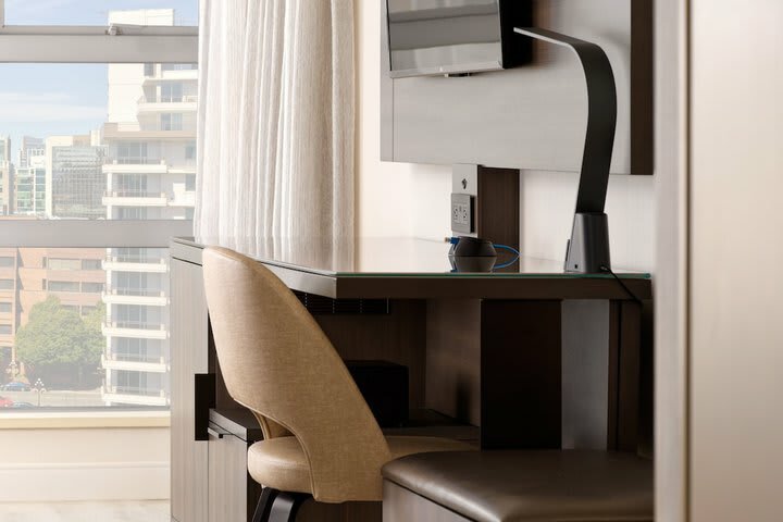 Hotel Victoria Marriott Inner Harbour