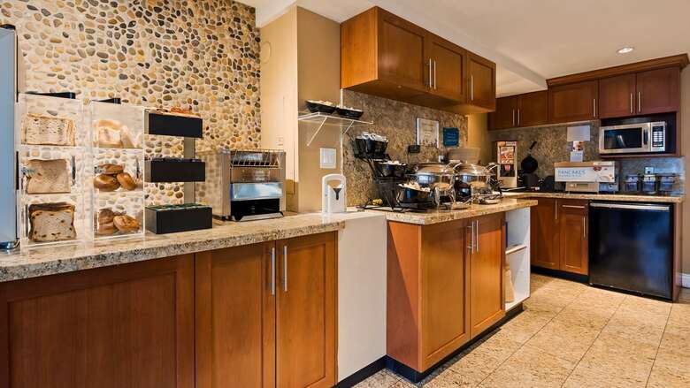 Hotel Best Western Plus Inner Harbour