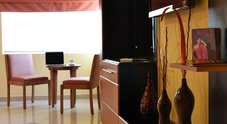 Hostalia Hotel Expo & Business Class