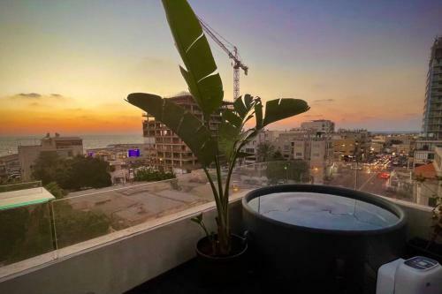 Apartamento Hayarkon Beach House! Duplex Penthouse