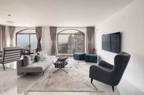 Apartamento Luxury Sea View 2br + Balcony & Pool - Berrystays