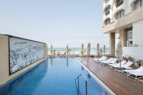 Apartamento Luxury Sea View 2br + Balcony & Pool - Berrystays