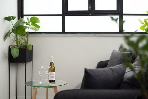 The Square - By Beach Apartments Tlv
