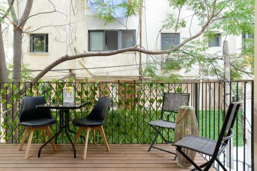 Apartamento Lovely 2 Br With Balcony Steps To The Beach