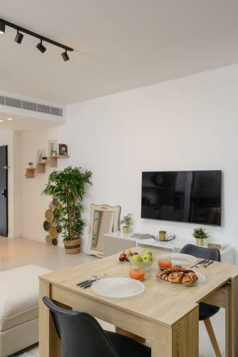 Apartamento Lovely 2 Br With Balcony Steps To The Beach