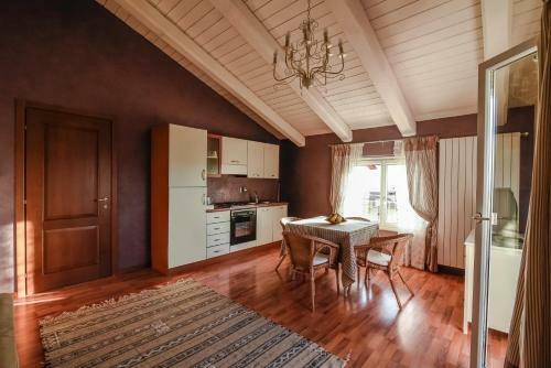 Agroturismo La Rosa Gialla B&B - Apartments