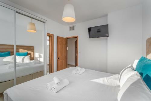 Apartamento Comfortable 3 Bdr With Parking In The Kerem Hatemanim
