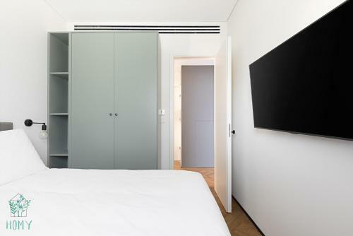 Neat Design Apartments By Homy