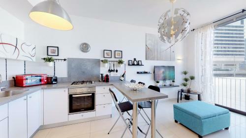 Apartamento Smart 1br Near The Beach By Holyguest