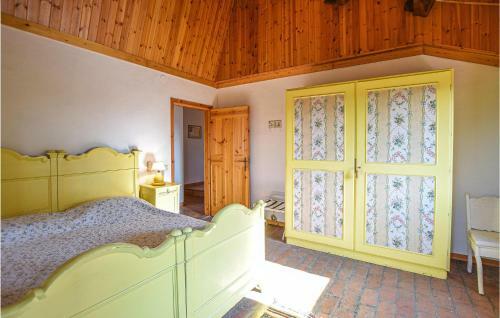 Amazing Home In Boara Pisani With 6 Bedrooms
