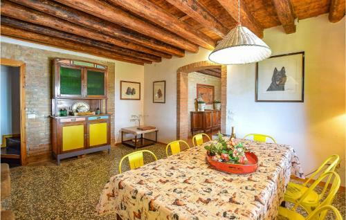 Amazing Home In Boara Pisani With 6 Bedrooms