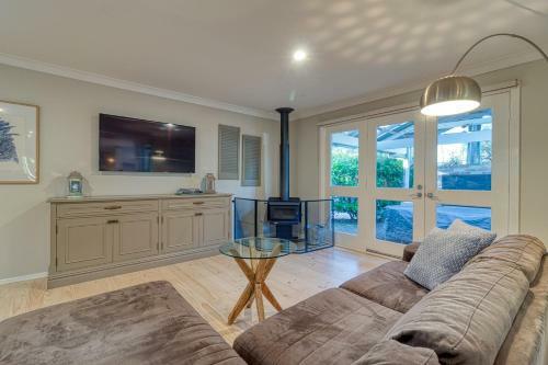 Rosedene Retreat - Exquisite Home & Location